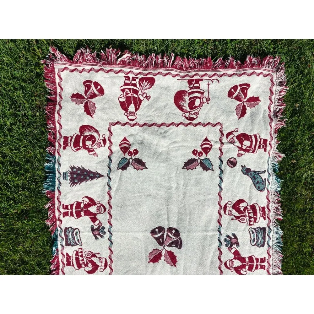 Vintage Santa Claus Christmas Tapestry Throw Blanket Reversible Holiday Decor